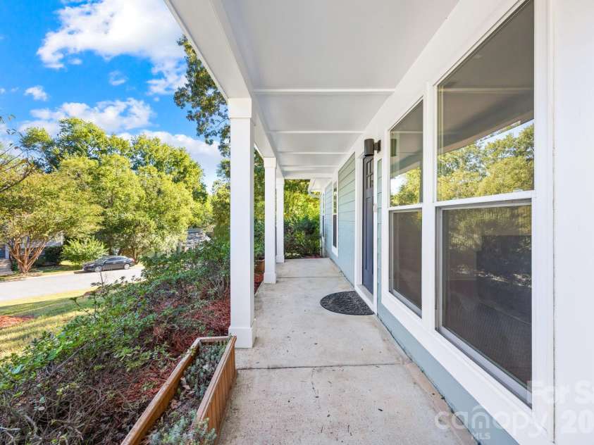 4900 Cricklewood Lane, Charlotte, NC 28212.  MLS# CAR4425460, YatesRealty ID 54334. Covered front porch