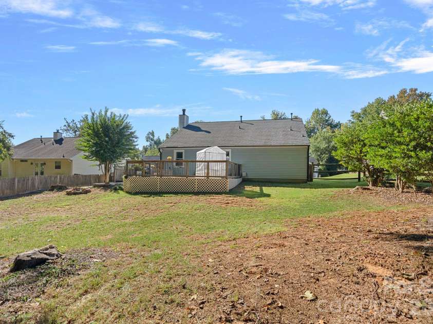 628 Rebecca Jane Drive, Mooresville, NC 28115.  MLS# CAR4425615, YatesRealty ID 54335. 