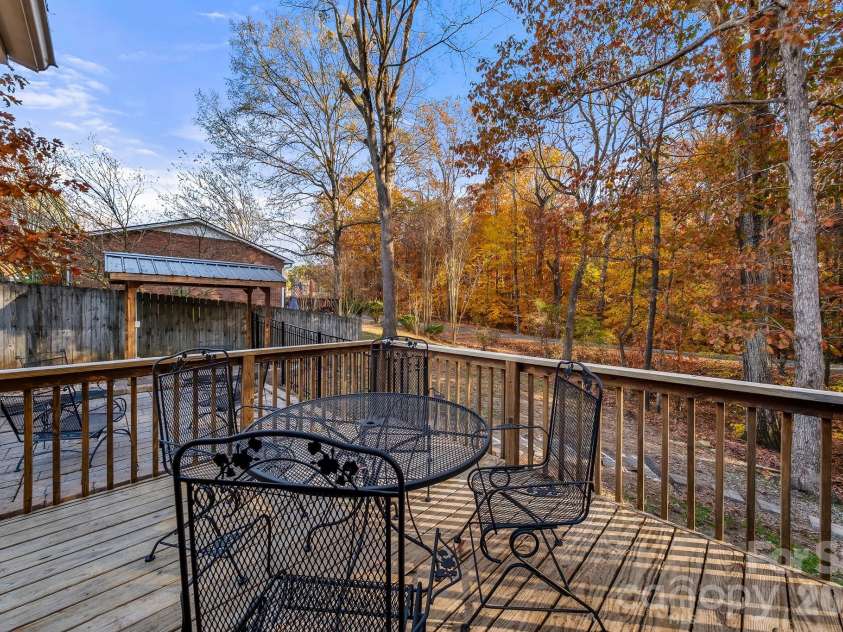 8711 Ellis Road, Waxhaw, NC 28173.  MLS# CAR4425278, YatesRealty ID 54336. DECK