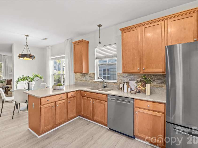 13818 Carleen Way, Charlotte, NC 28213.  MLS# CAR4425312, YatesRealty ID 54337. 