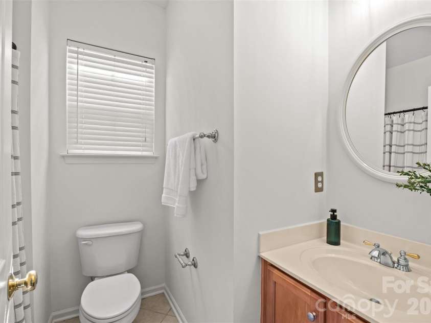 13818 Carleen Way, Charlotte, NC 28213.  MLS# CAR4425312, YatesRealty ID 54337. 