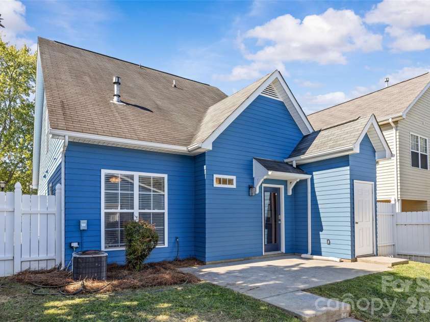 13818 Carleen Way, Charlotte, NC 28213.  MLS# CAR4425312, YatesRealty ID 54337. 