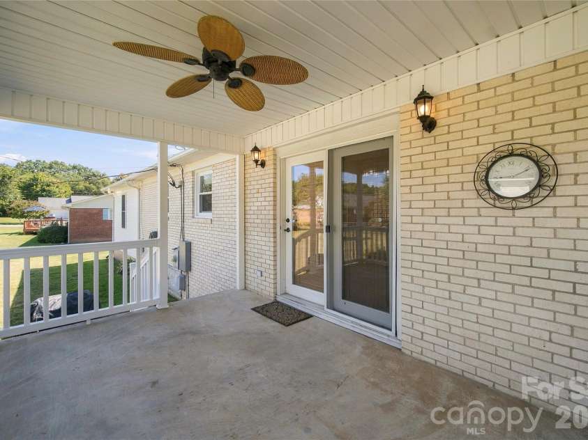 5708 Danville Drive, Kannapolis, NC 28081.  MLS# CAR4425214, YatesRealty ID 54339. 