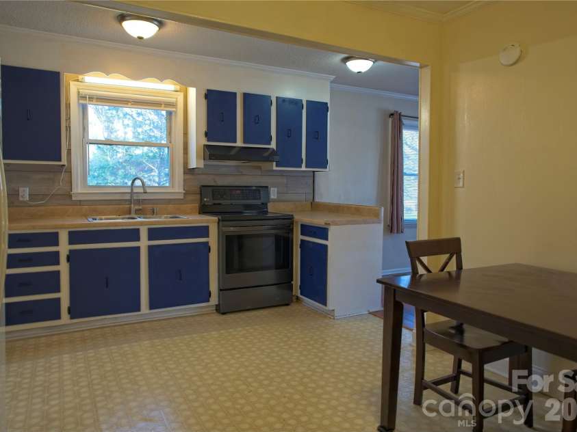 416 Union Street, Marshville, NC 28103.  MLS# CAR4356661, YatesRealty ID 5434. 