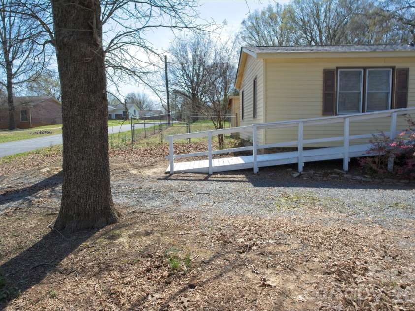416 Union Street, Marshville, NC 28103.  MLS# CAR4356661, YatesRealty ID 5434. 