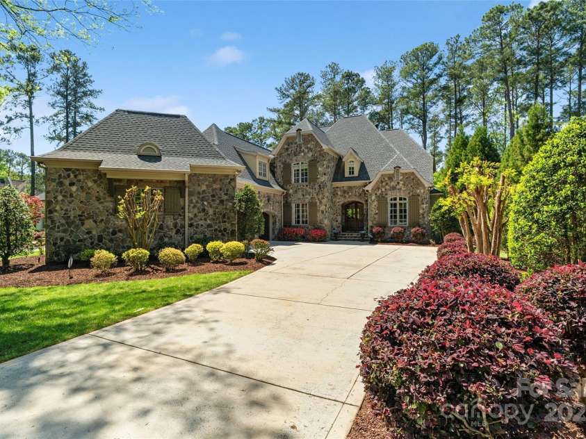 9011 Pine Laurel Drive, Weddington, NC 28104.  MLS# CAR4241805, YatesRealty ID 5434. 9011 Pine Laurel - Welcome Home