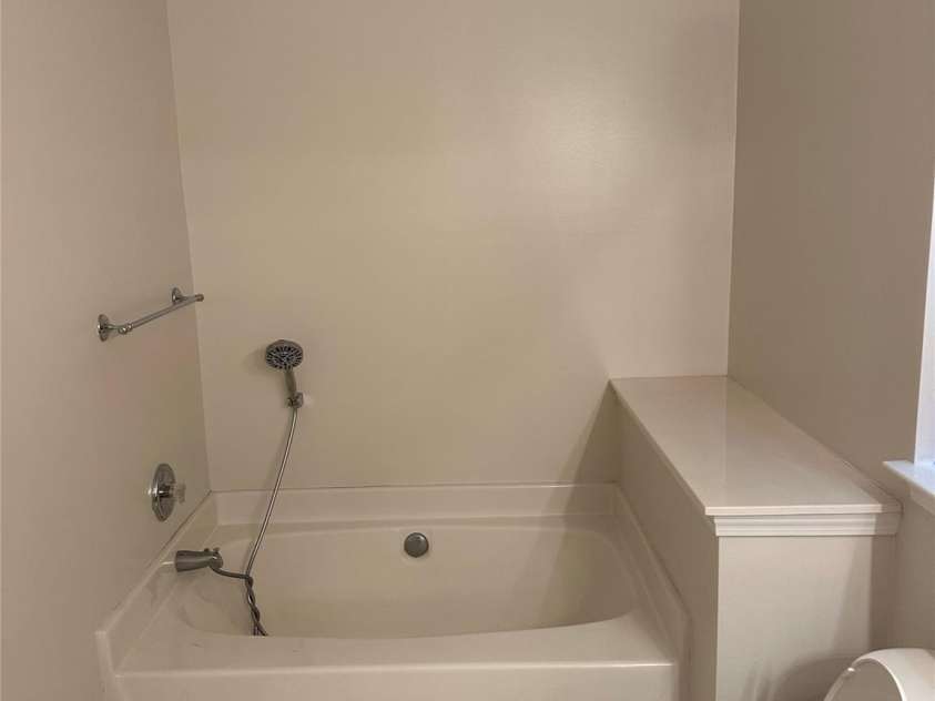 6429 Sackett Way, Charlotte, NC 28269.  MLS# CAR4422308, YatesRealty ID 54346. 