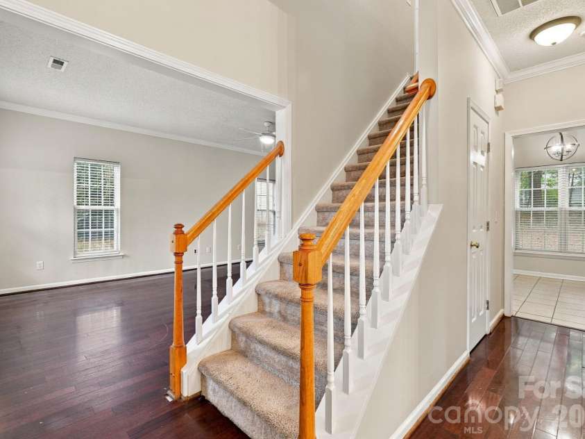 12806 English Walnut Lane, Charlotte, NC 28215.  MLS# CAR4420536, YatesRealty ID 54347. 