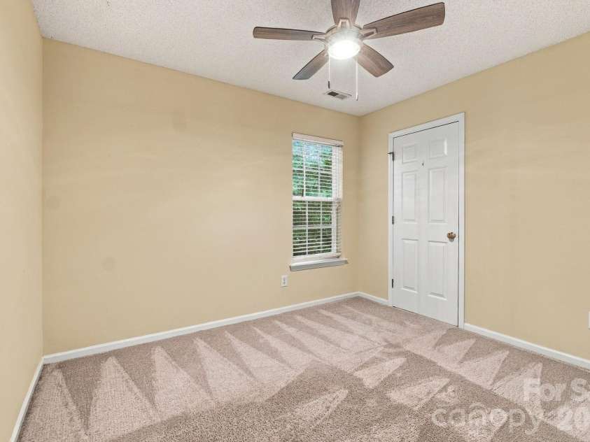 12806 English Walnut Lane, Charlotte, NC 28215.  MLS# CAR4420536, YatesRealty ID 54347. 