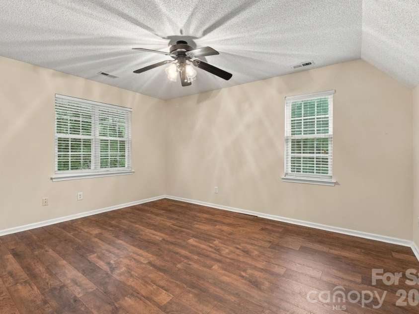 12806 English Walnut Lane, Charlotte, NC 28215.  MLS# CAR4420536, YatesRealty ID 54347. 