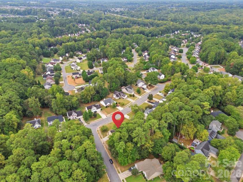 12806 English Walnut Lane, Charlotte, NC 28215.  MLS# CAR4420536, YatesRealty ID 54347. 