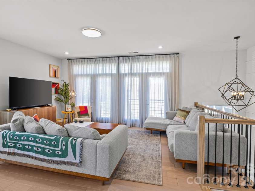 17141 Soho Drive, Charlotte, NC 28204.  MLS# CAR4420799, YatesRealty ID 54349. 