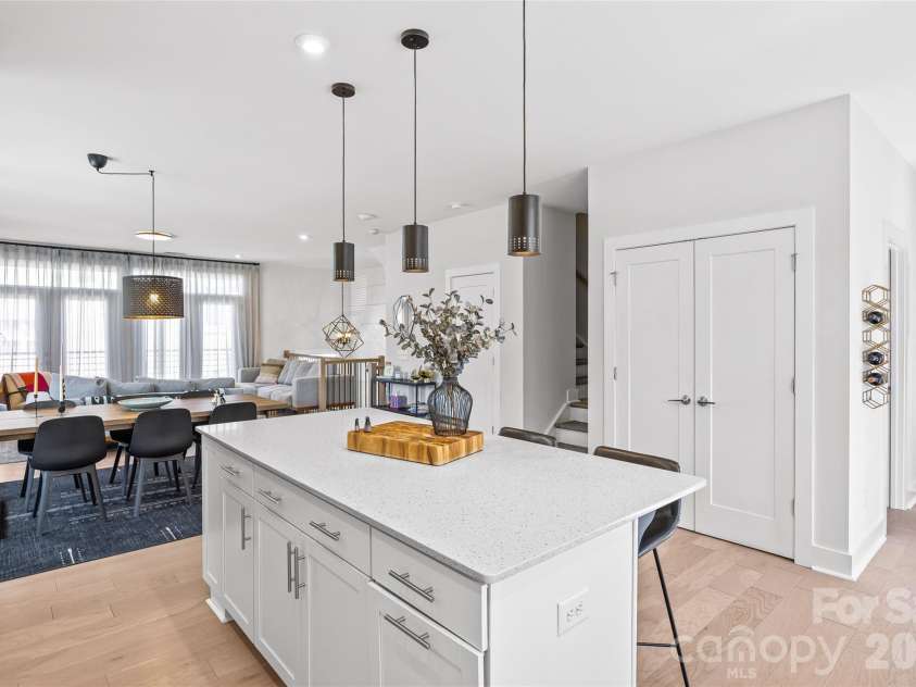17141 Soho Drive, Charlotte, NC 28204.  MLS# CAR4420799, YatesRealty ID 54349. 