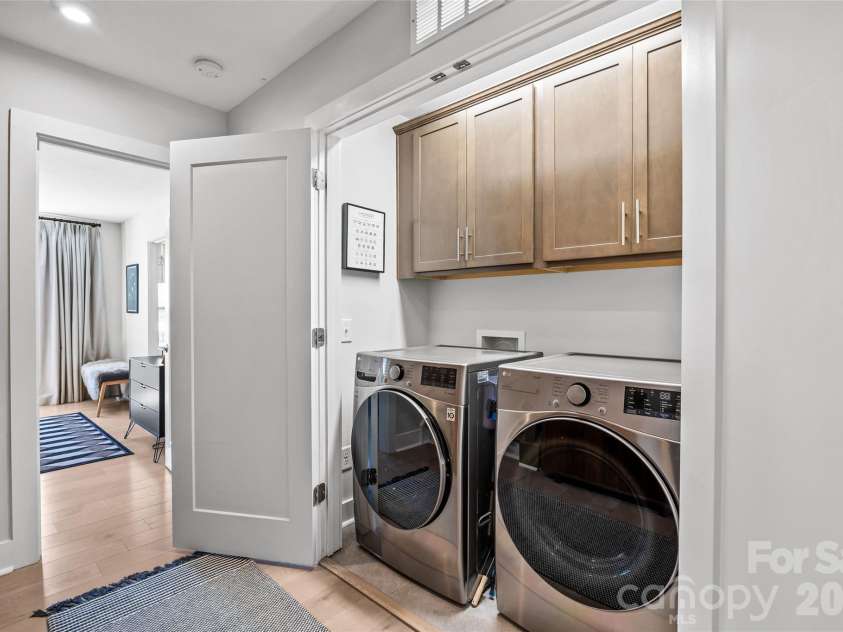 17141 Soho Drive, Charlotte, NC 28204.  MLS# CAR4420799, YatesRealty ID 54349. 