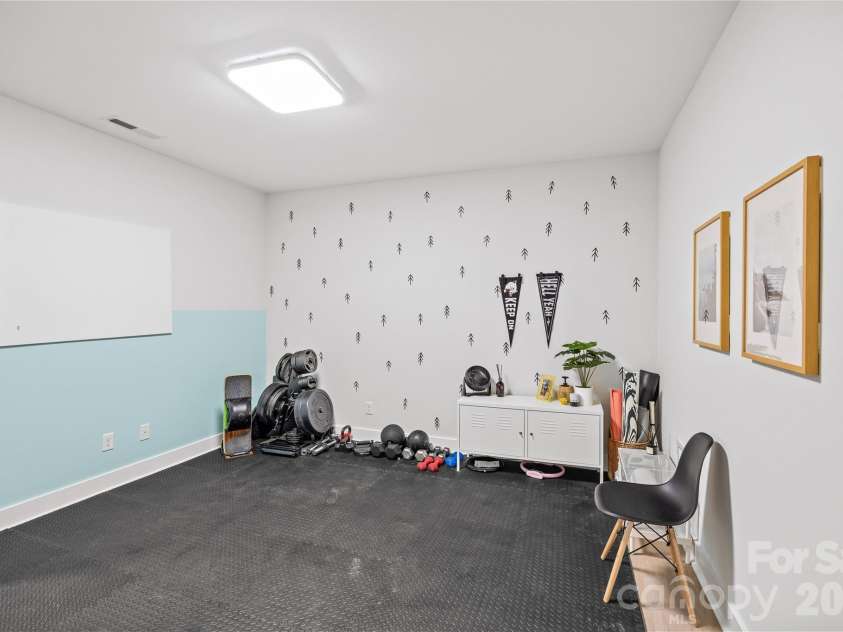 17141 Soho Drive, Charlotte, NC 28204.  MLS# CAR4420799, YatesRealty ID 54349. 