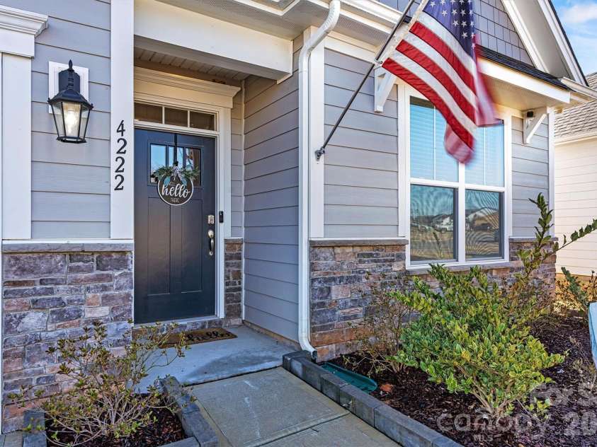 4222 Millstream Road, Denver, NC 28037.  MLS# CAR4341138, YatesRealty ID 5435. Welcoming entry