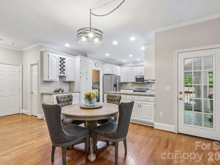 5385 Stone Brook Court, Davidson, NC 28036.  MLS# CAR4421777, YatesRealty ID 54350. 