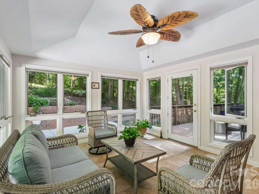 5385 Stone Brook Court, Davidson, NC 28036.  MLS# CAR4421777, YatesRealty ID 54350. 