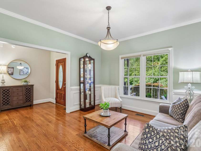 5385 Stone Brook Court, Davidson, NC 28036.  MLS# CAR4421777, YatesRealty ID 54350. 