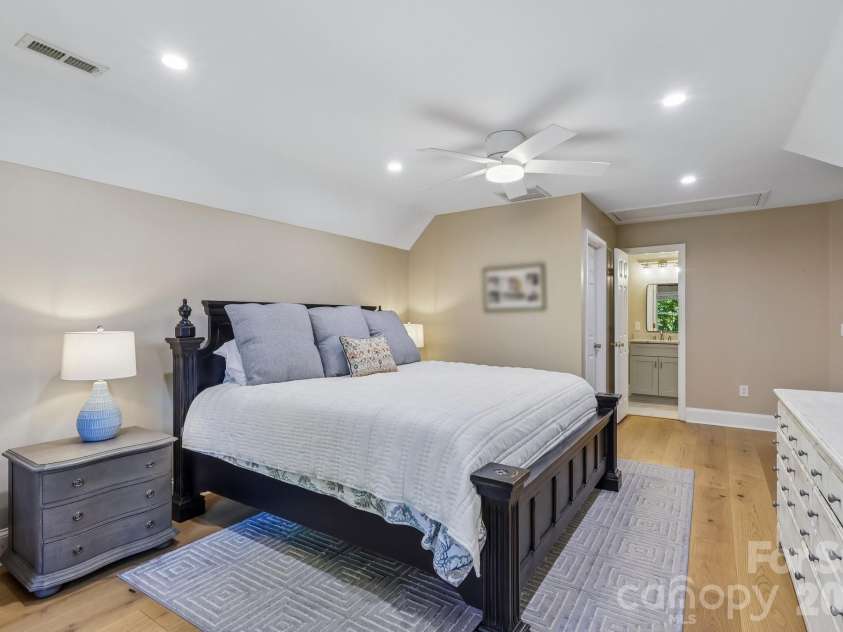 5385 Stone Brook Court, Davidson, NC 28036.  MLS# CAR4421777, YatesRealty ID 54350. 