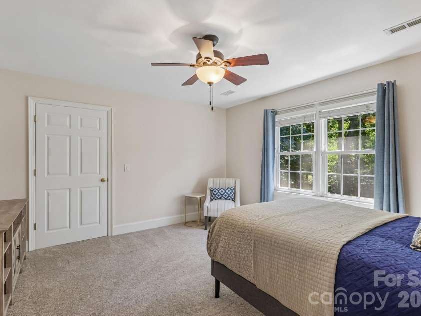 5385 Stone Brook Court, Davidson, NC 28036.  MLS# CAR4421777, YatesRealty ID 54350. 