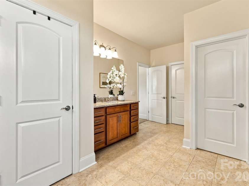 530 Vine Street, Indian Land, SC 29707.  MLS# CAR4417300, YatesRealty ID 54351. Primary bath