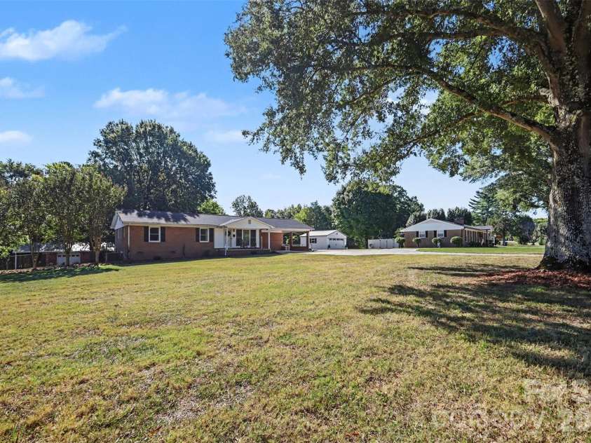 1555 Hess Road, Concord, NC 28025.  MLS# CAR4409569, YatesRealty ID 54352. 