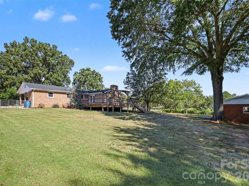 1555 Hess Road, Concord, NC 28025.  MLS# CAR4409569, YatesRealty ID 54352. 