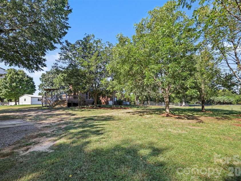 1555 Hess Road, Concord, NC 28025.  MLS# CAR4409569, YatesRealty ID 54352. 