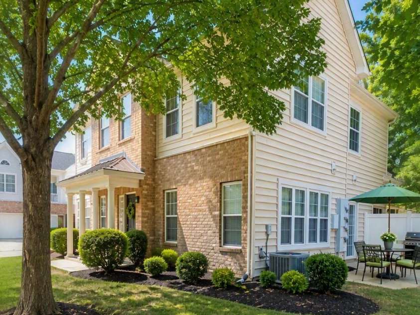 14515 Crociani Drive, Charlotte, NC 28277.  MLS# CAR4407870, YatesRealty ID 54355. 