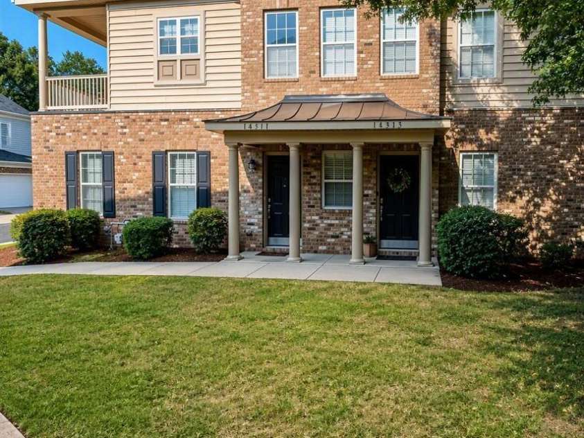 14515 Crociani Drive, Charlotte, NC 28277.  MLS# CAR4407870, YatesRealty ID 54355. 