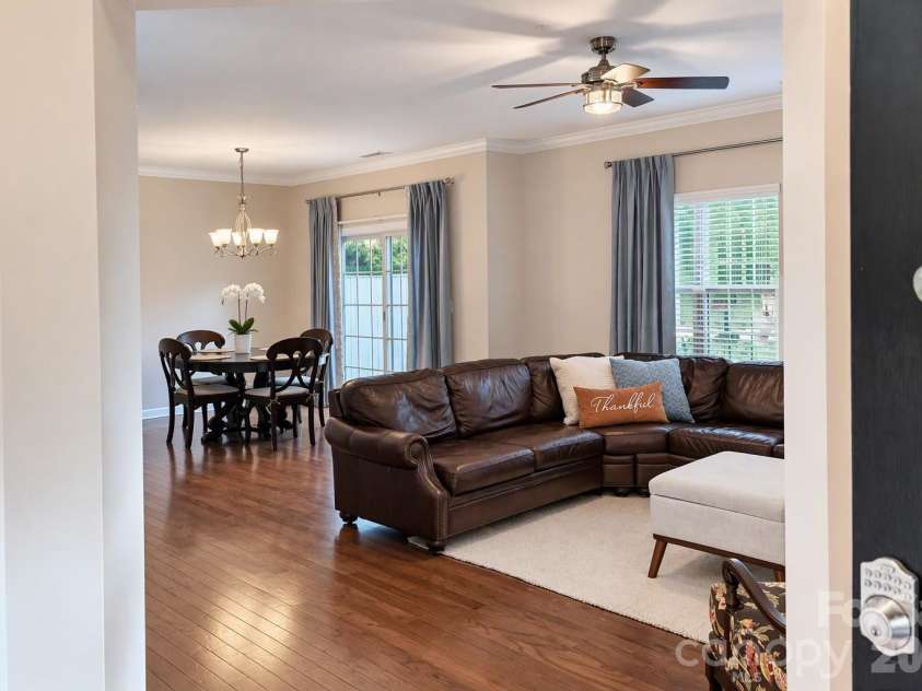 14515 Crociani Drive, Charlotte, NC 28277.  MLS# CAR4407870, YatesRealty ID 54355. Entry