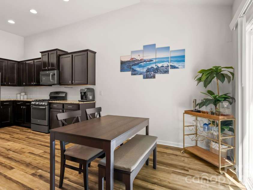 10014 Goose Landing Drive, Charlotte, NC 28269.  MLS# CAR4407510, YatesRealty ID 54357. 