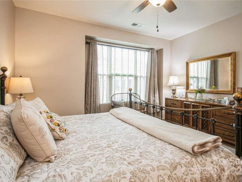 10932 Zac Hill Road, Davidson, NC 28036.  MLS# CAR4235105, YatesRealty ID 5436. PRIMARY BEDROOM