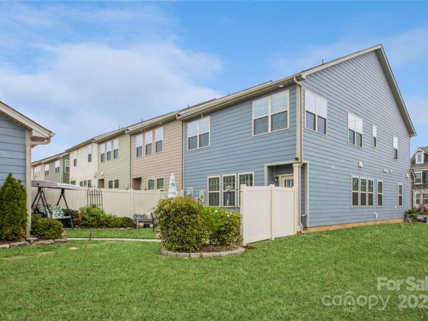 10932 Zac Hill Road, Davidson, NC 28036.  MLS# CAR4235105, YatesRealty ID 5436. REAR VIEW