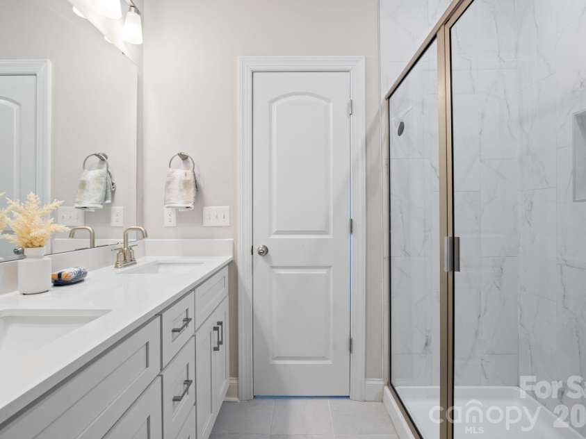 57 Walnut Springs Drive, Asheville, NC 28804.  MLS# CAR4427573, YatesRealty ID 54363. 