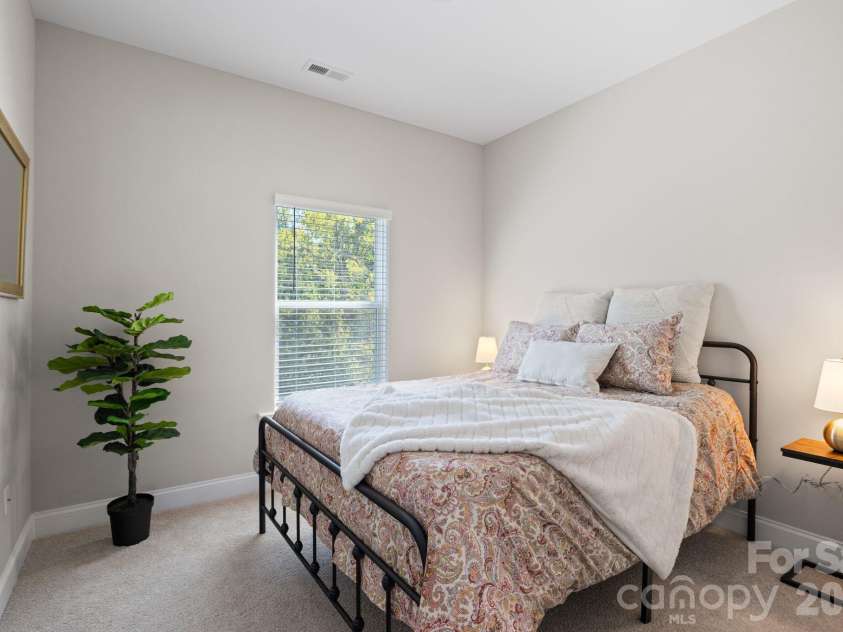 57 Walnut Springs Drive, Asheville, NC 28804.  MLS# CAR4427573, YatesRealty ID 54363. 