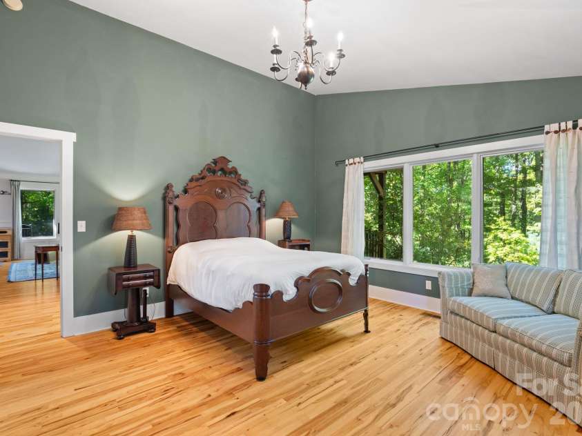 179 Woodlyn Etch Drive, Hendersonville, NC 28792.  MLS# CAR4429888, YatesRealty ID 54364. 