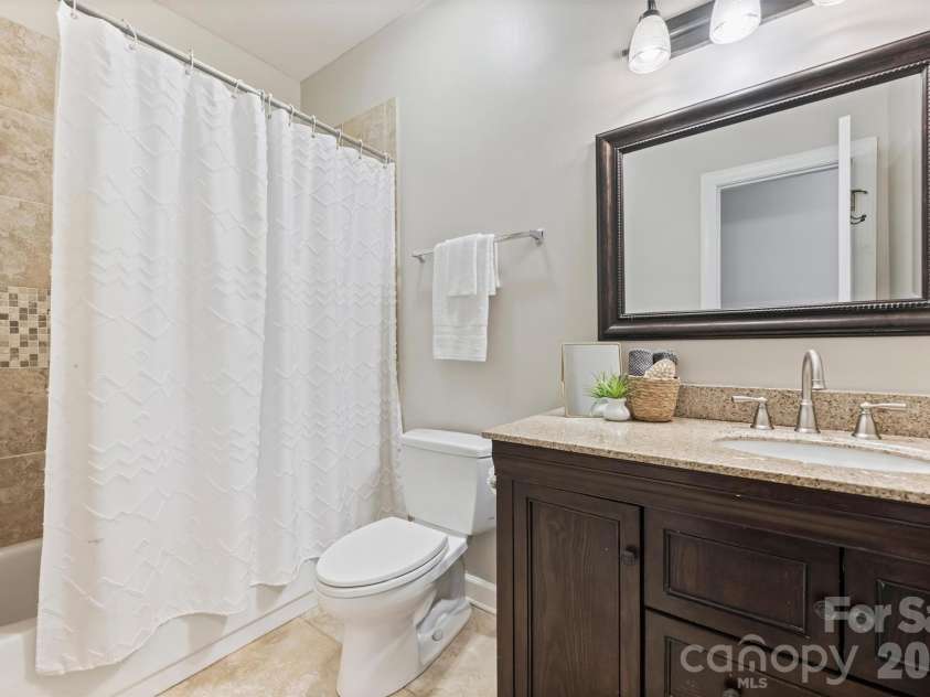 12727 Duncourtney Lane, Charlotte, NC 28277.  MLS# CAR4427559, YatesRealty ID 54365. 