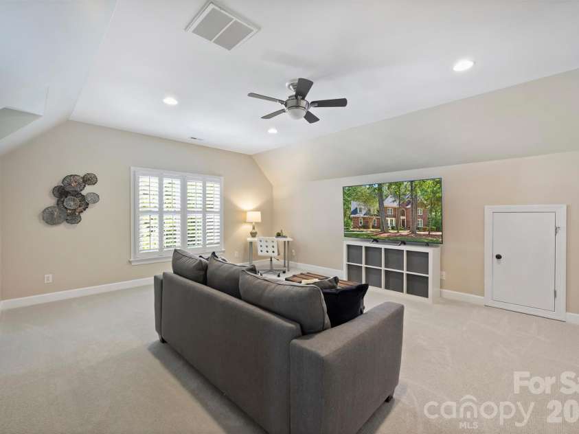 12727 Duncourtney Lane, Charlotte, NC 28277.  MLS# CAR4427559, YatesRealty ID 54365. 