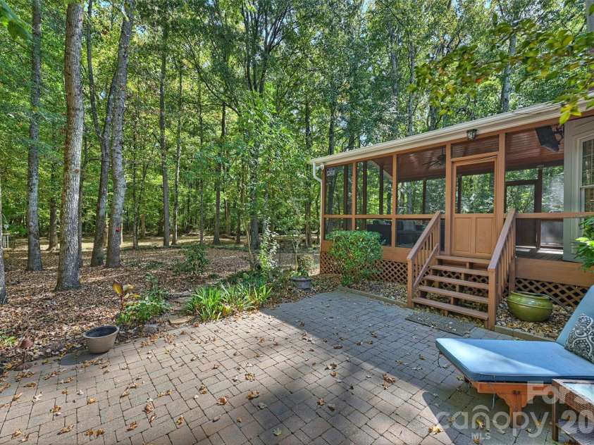 12727 Duncourtney Lane, Charlotte, NC 28277.  MLS# CAR4427559, YatesRealty ID 54365. 