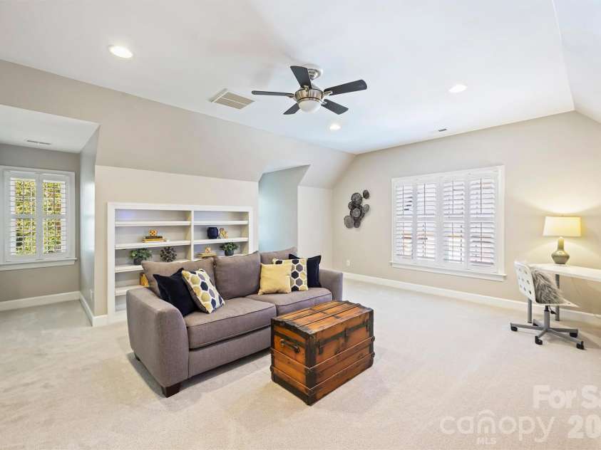 12727 Duncourtney Lane, Charlotte, NC 28277.  MLS# CAR4427559, YatesRealty ID 54365. Bonus room