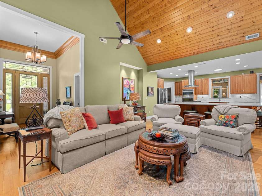 359 New Castle Road, Brevard, NC 28712.  MLS# CAR4427485, YatesRealty ID 54367. 