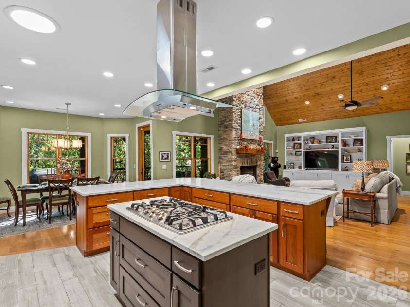 359 New Castle Road, Brevard, NC 28712.  MLS# CAR4427485, YatesRealty ID 54367. 