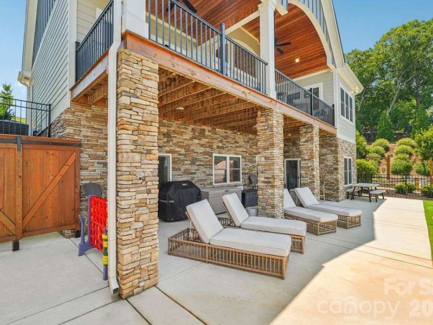 347 Landing Trail, Mount Gilead, NC 27306.  MLS# CAR4430386, YatesRealty ID 54368. 