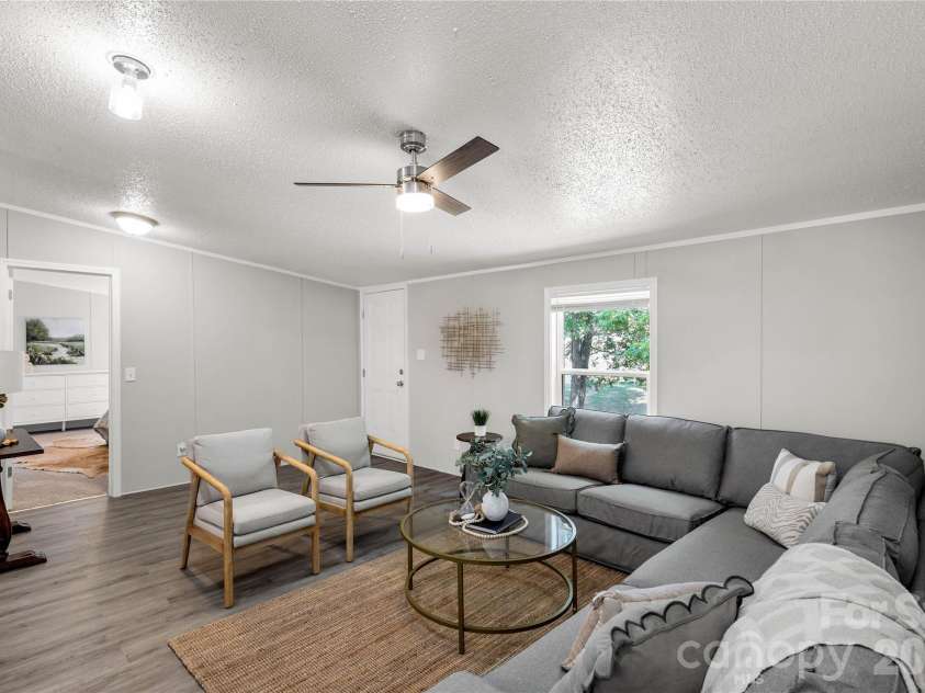 2009 Sugar Hill Road, York, SC 29745.  MLS# CAR4428416, YatesRealty ID 54369. 