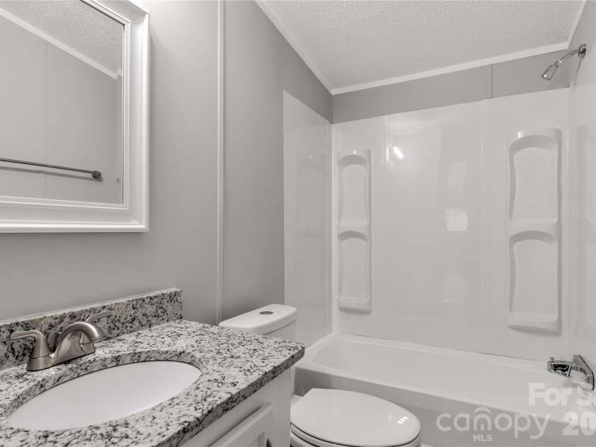2009 Sugar Hill Road, York, SC 29745.  MLS# CAR4428416, YatesRealty ID 54369. 