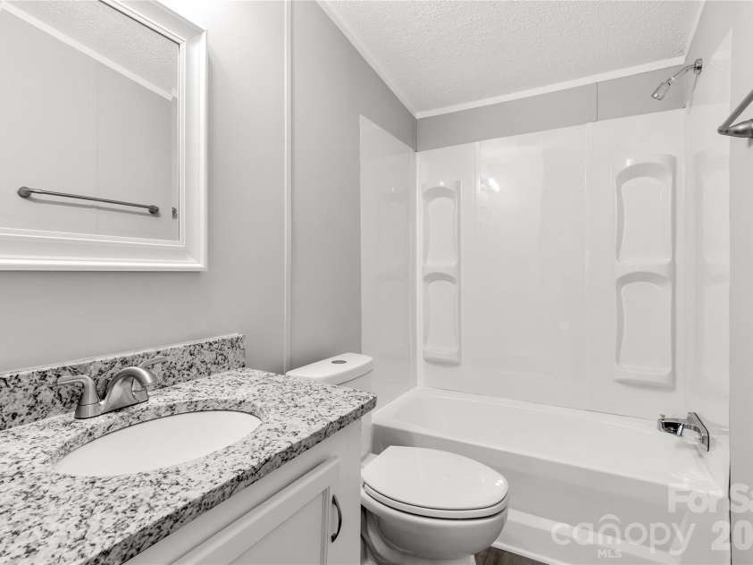 2009 Sugar Hill Road, York, SC 29745.  MLS# CAR4428416, YatesRealty ID 54369. 