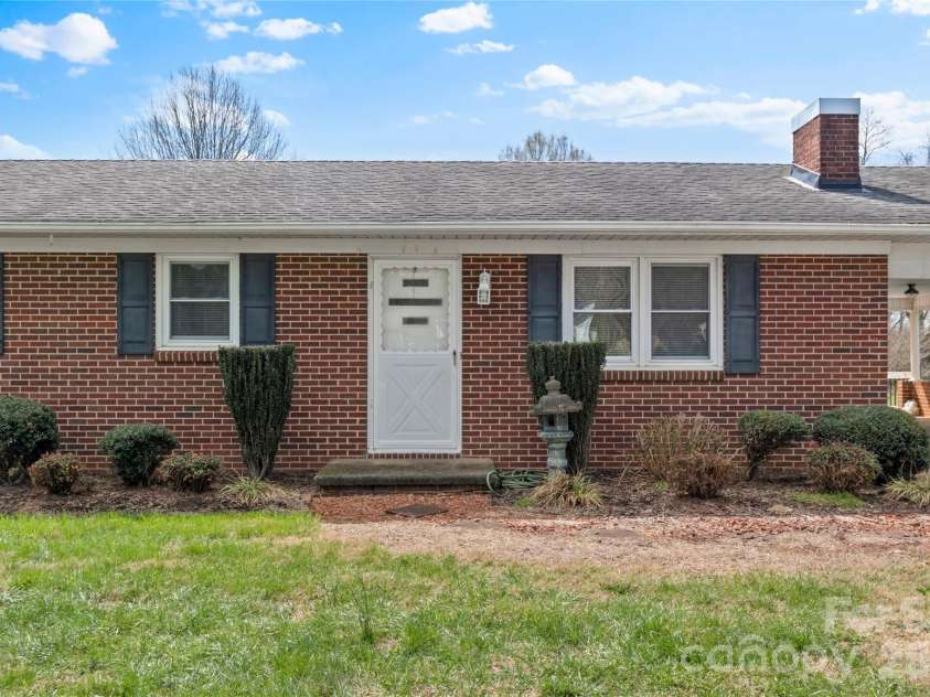 610 Nc 67 Highway, Boonville, NC 27011.  MLS# CAR4358828, YatesRealty ID 5437. 