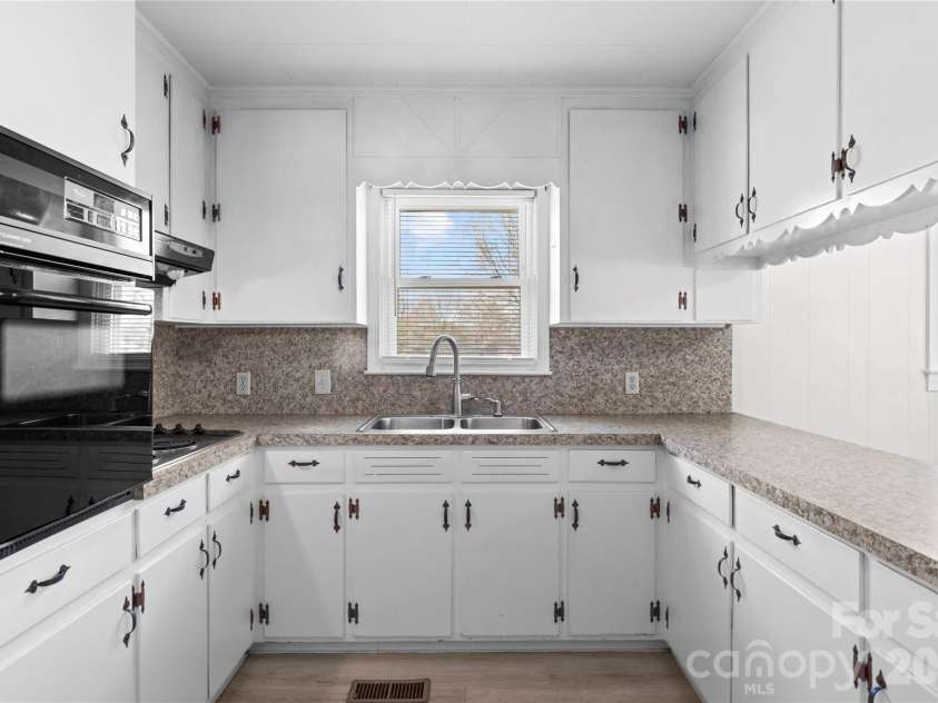 610 Nc 67 Highway, Boonville, NC 27011.  MLS# CAR4358828, YatesRealty ID 5437. 